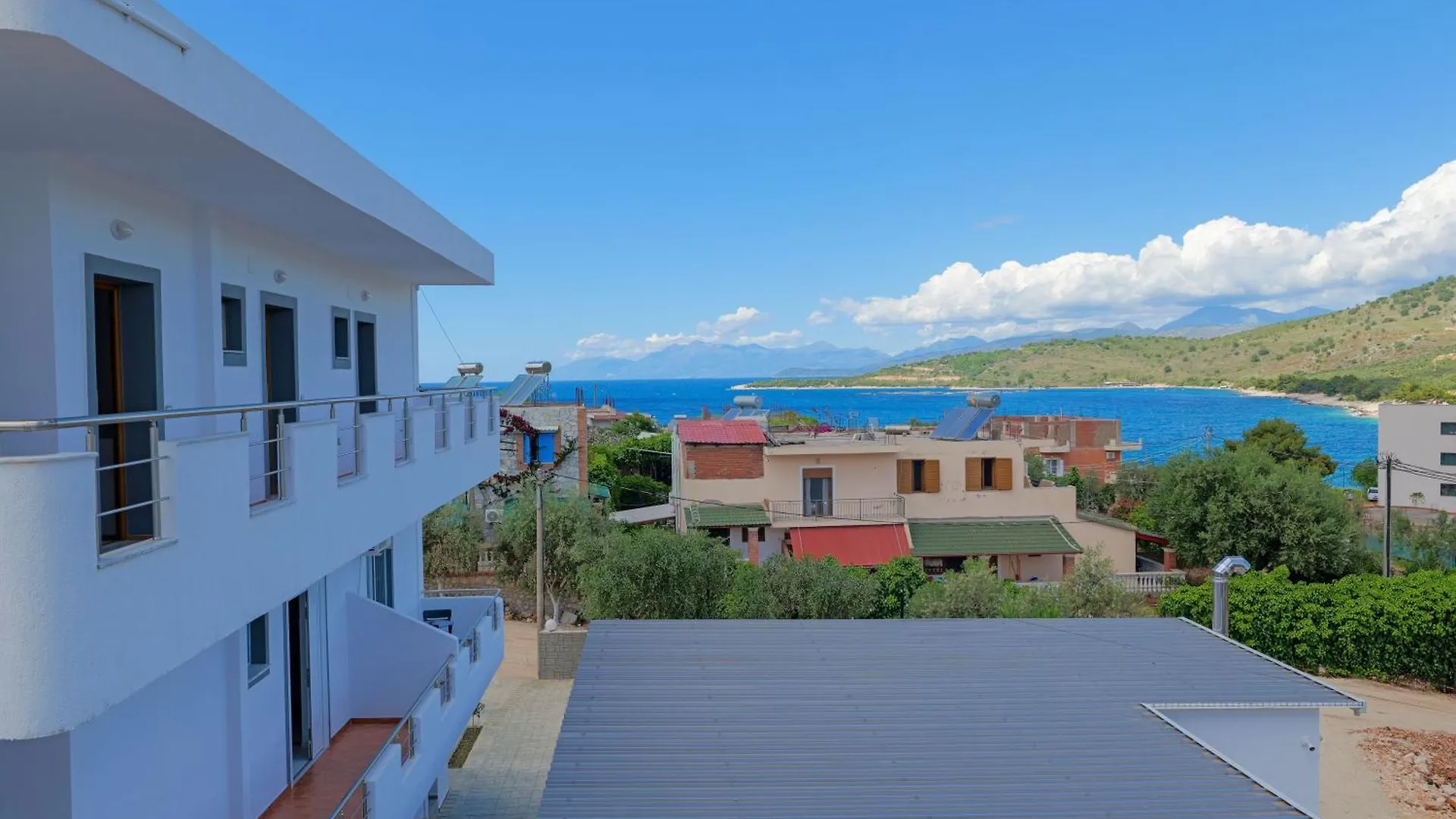 Hotel Deja Vu Ksamil 0*,  Albania