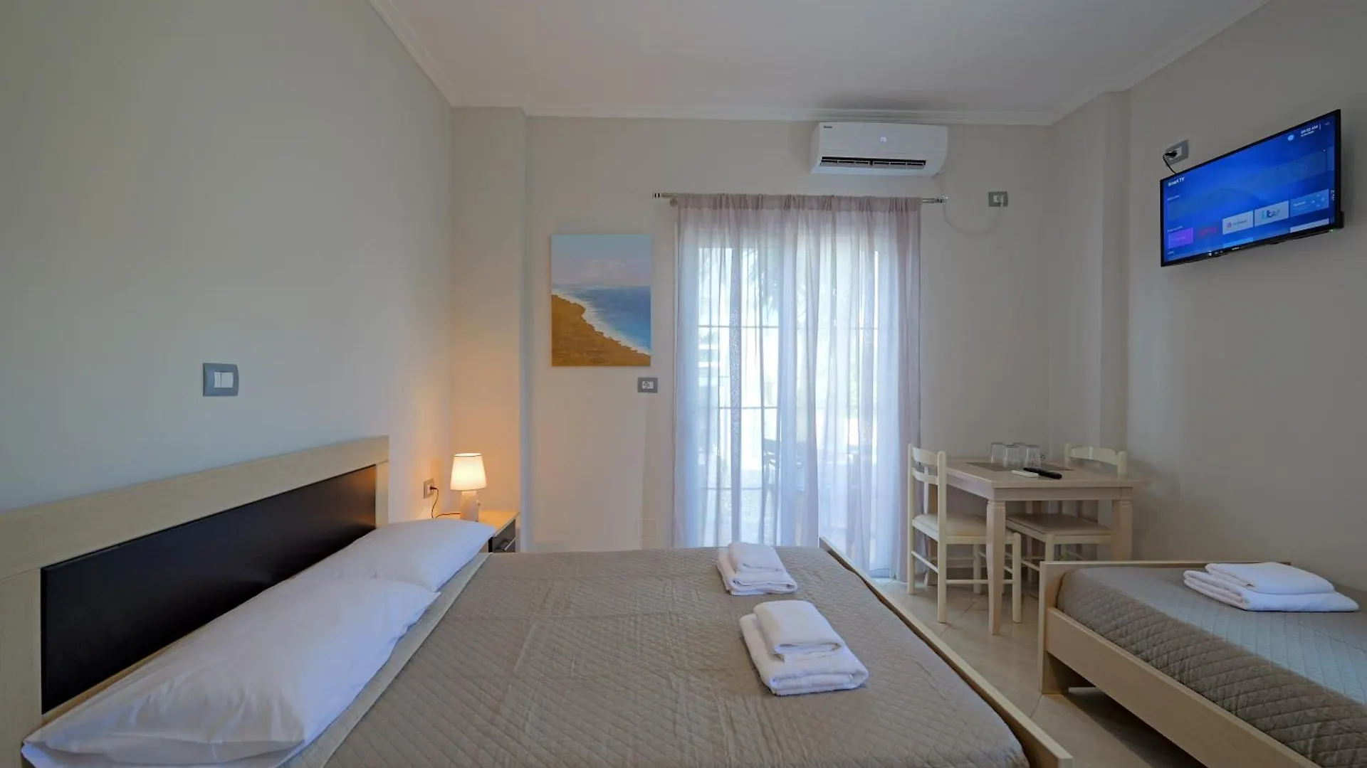 Hotel Deja Vu Ksamil 0*,  Albania