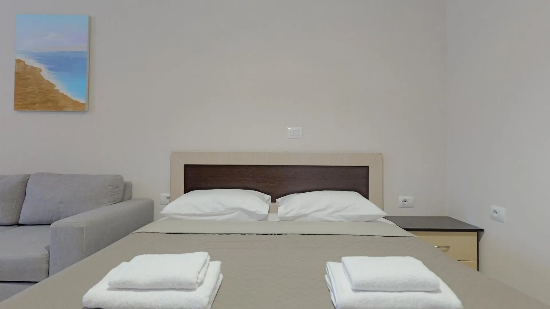Hotel Deja Vu Ksamil 0*,