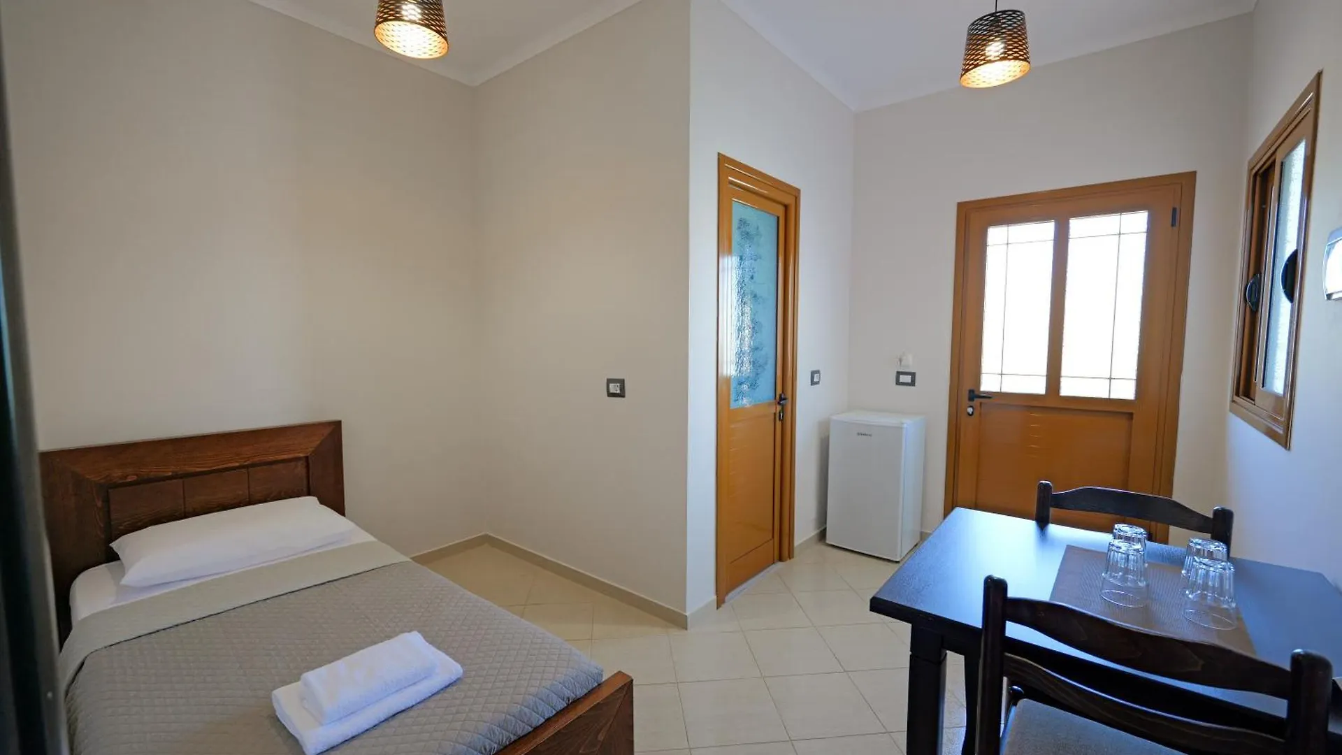 Hotel Deja Vu Ksamil 0*,